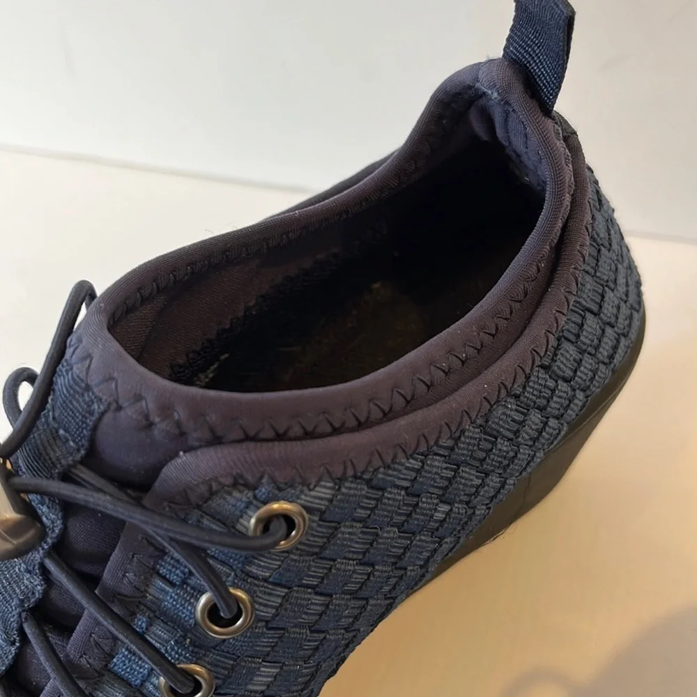 Steve Madden women’s shoes navy blue textured fabric platform wedge size 7.5